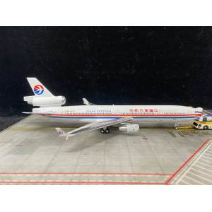 China Eastern 中国东方航空 McDonnell Douglas MD-11 B-2173  UC11MUA4 Undefined Collectibles 1:400