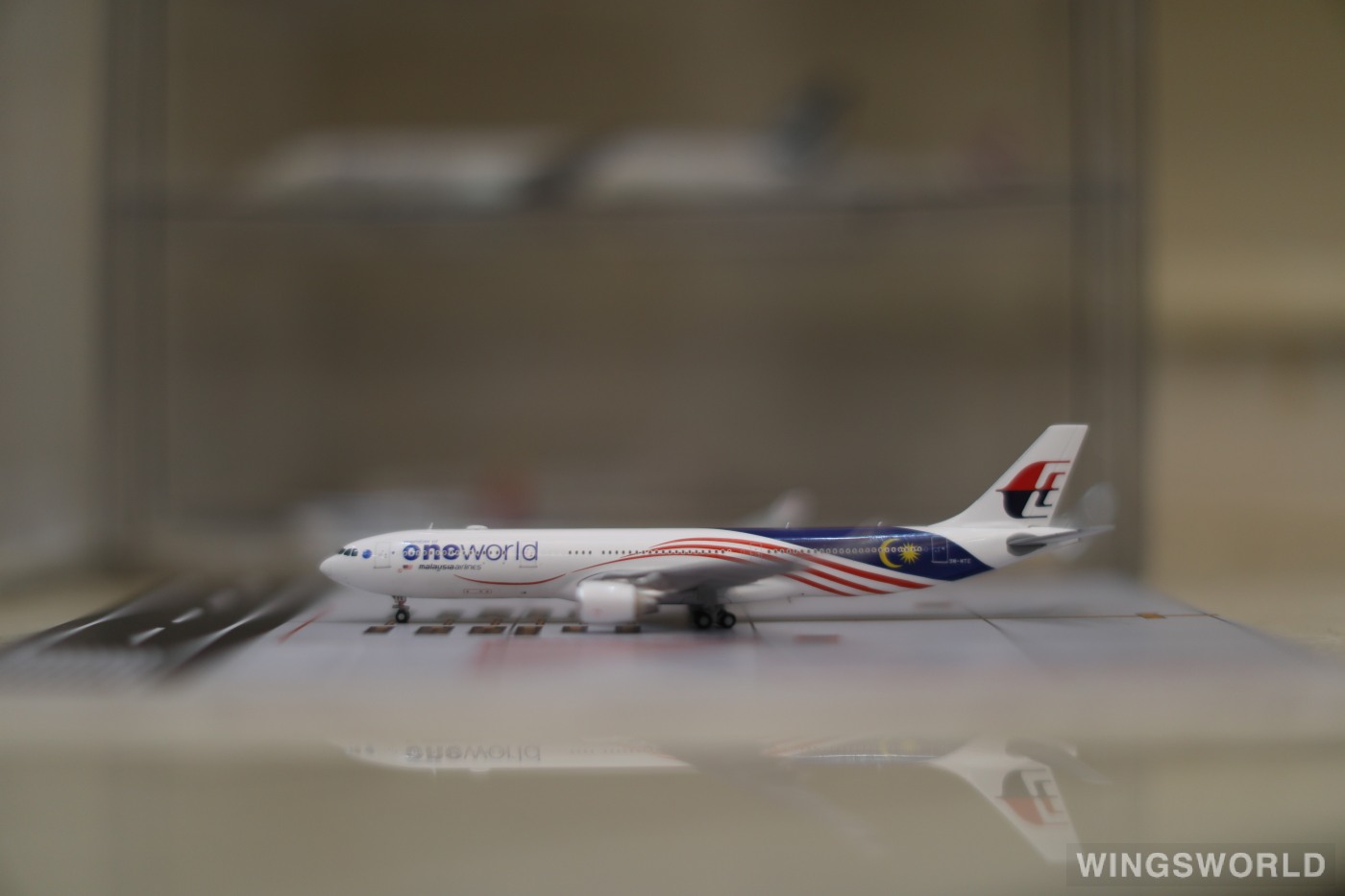 JC Wings 1:400 XX4481 Malaysia Airlines 马来西亚航空 Airbus A330-300 9M-MTE