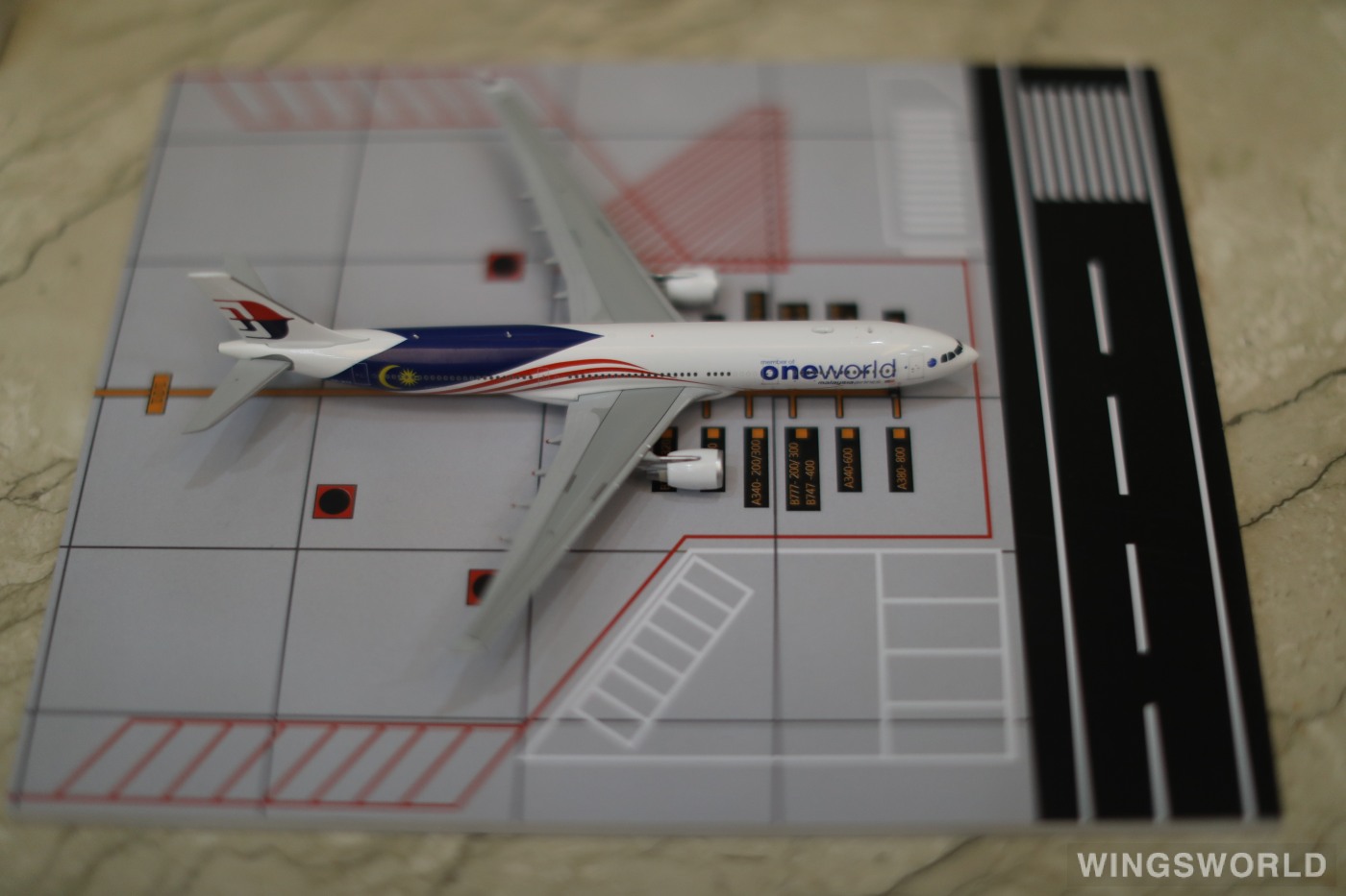 JC Wings 1:400 XX4481 Malaysia Airlines 马来西亚航空 Airbus A330-300 9M-MTE
