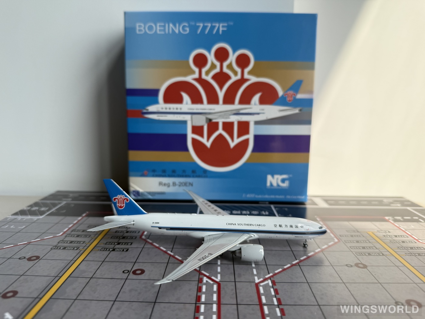 Amazon.co.jp: NGmodel 中国南方航空 777F B-20EN 1/400 : おもちゃ