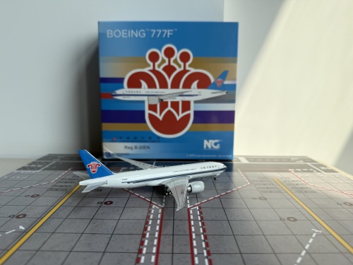 China Southern Cargo Boeing 777F B-20EN NG Model 72019 Scale