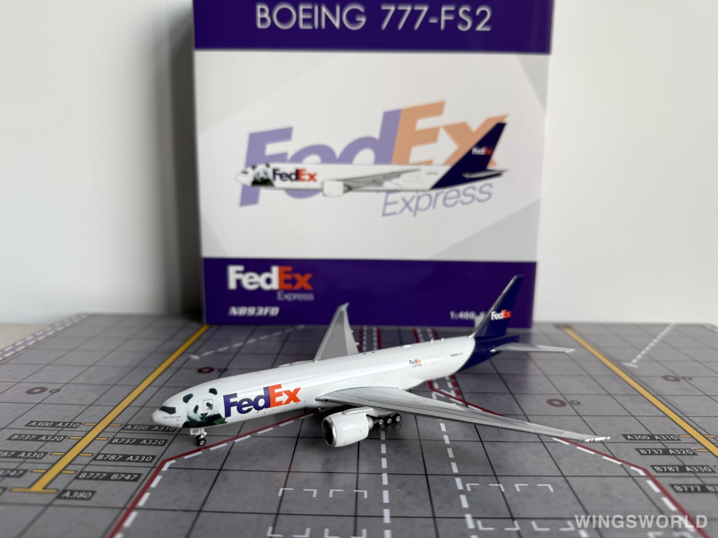 Phoenix 1:400 PH04625 FedEx 联邦快递 Boeing 777-200LR N893FD