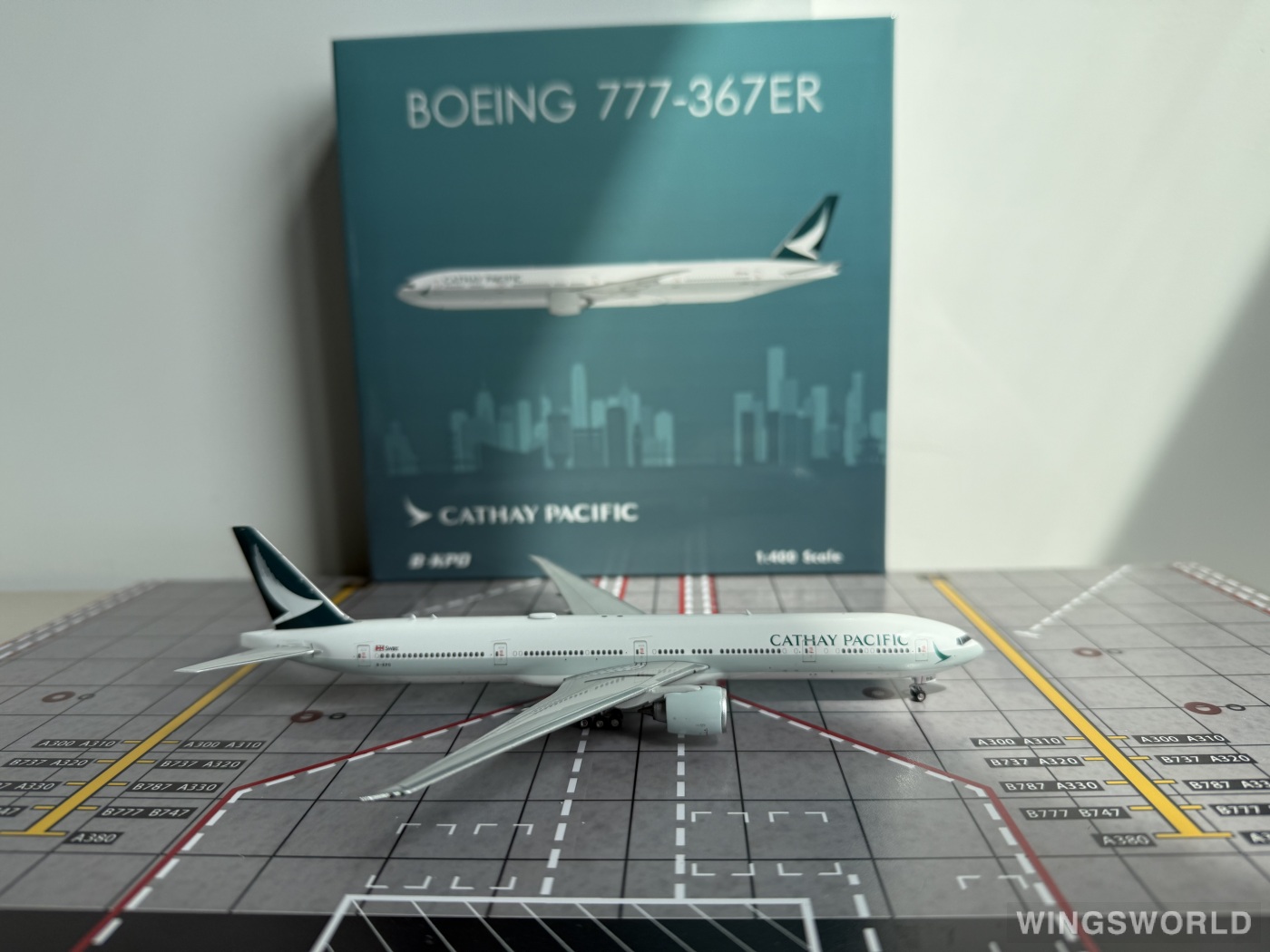 Phoenix 1:400 Boeing 777-300ER Cathay Pacific 国泰航空PH04626 B