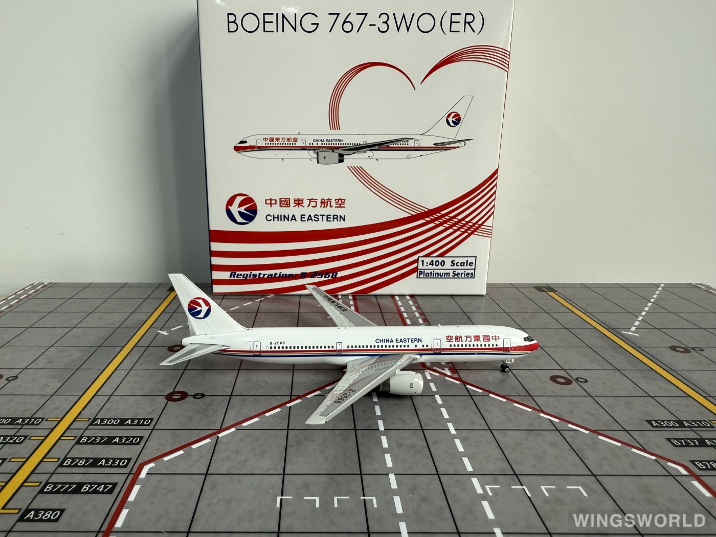 Phoenix 777-300ER 中国東方航空 B-2001 1/400 [11011]