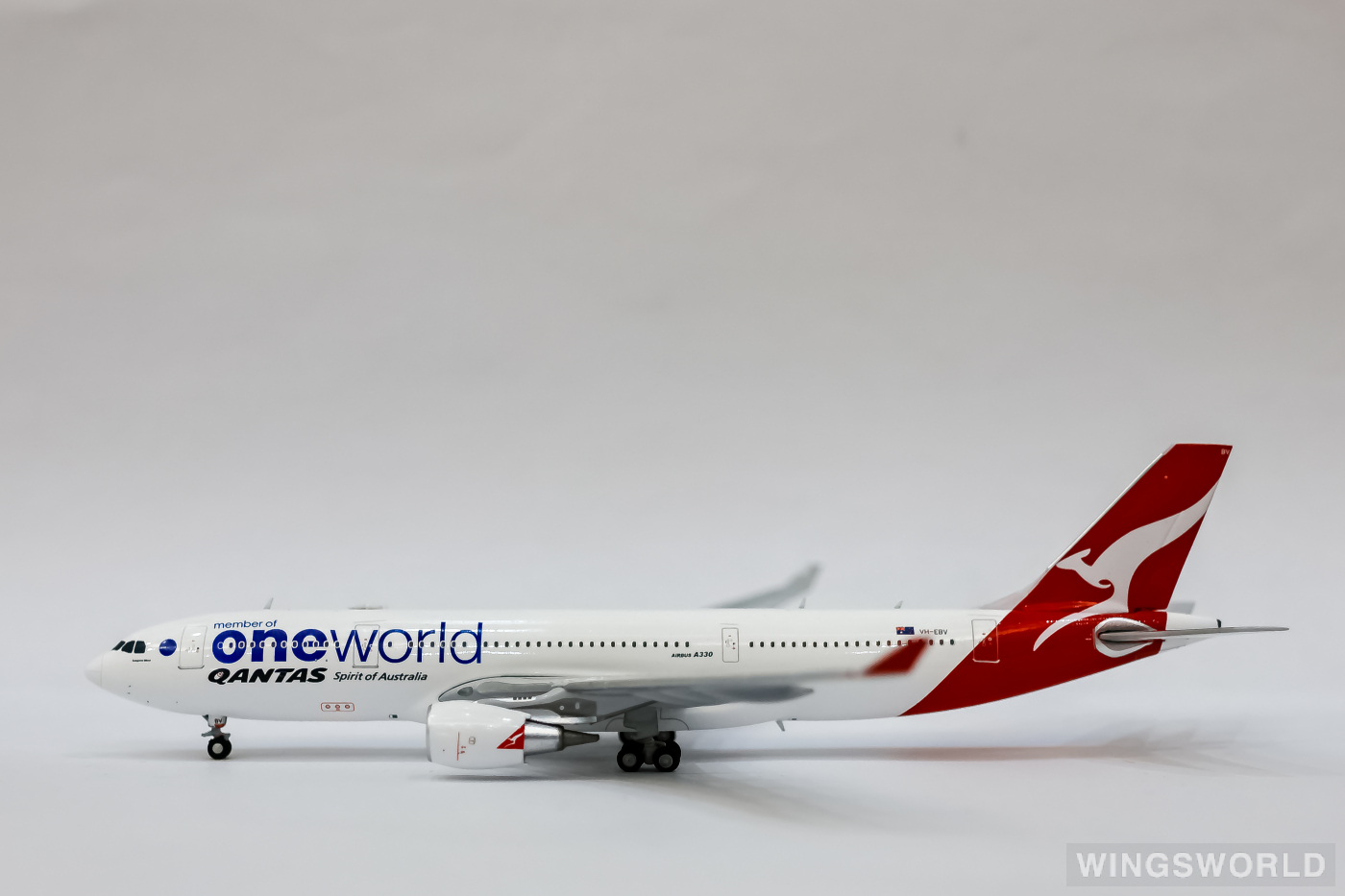JC Wings 1:400 XX40246 Qantas 澳洲航空 Airbus A330-200 VH-EBV