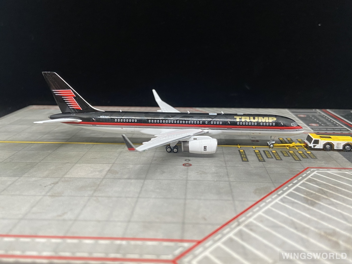 NGmodels 1:400 NG53209 Trump Airlines 特朗普航空 Boeing 757-200 N757AF