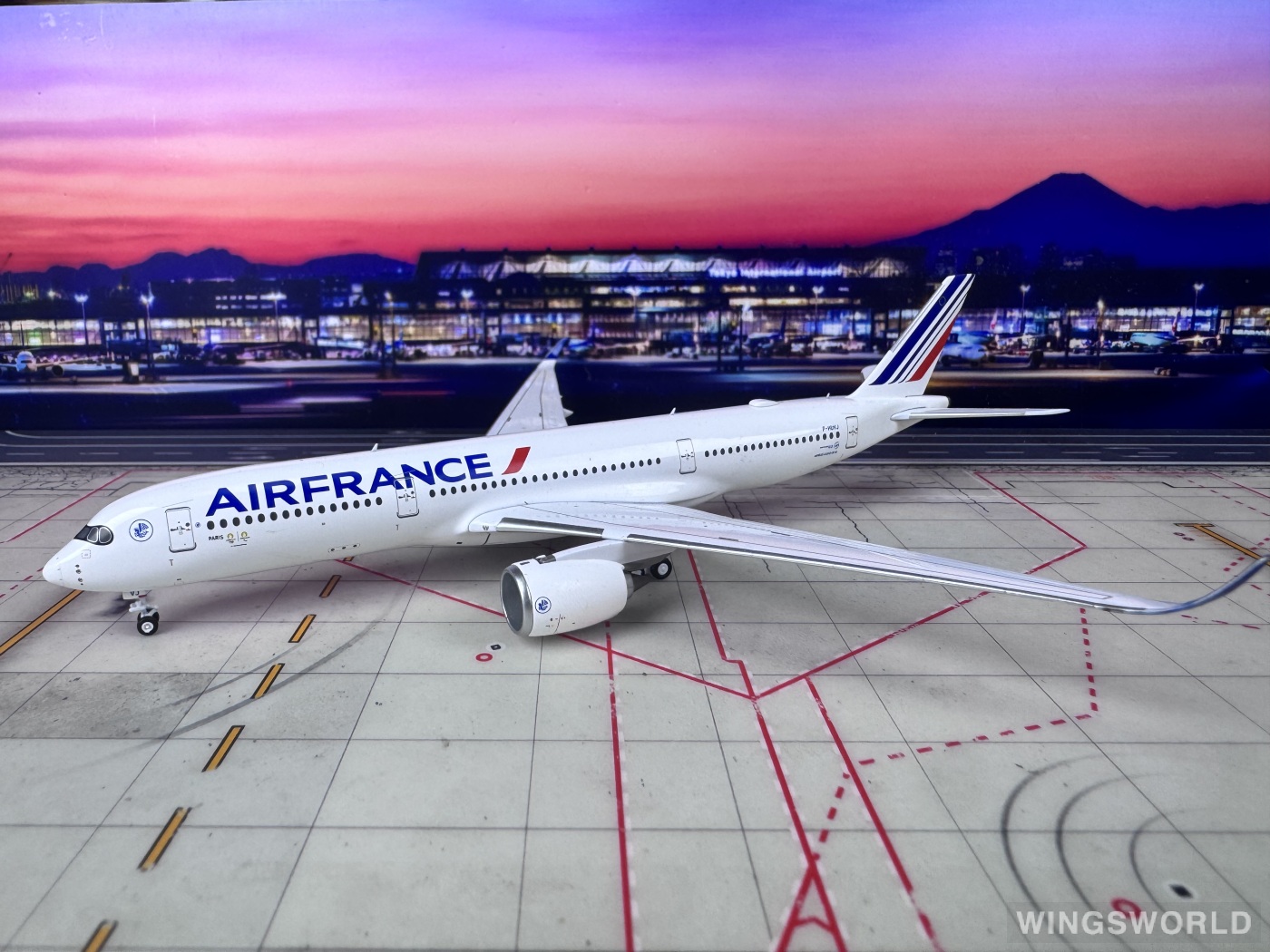 AeroPolaris 1:400 HA3590002 Air France 法国航空 Airbus A350-900 F-HUVJ