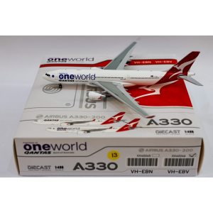 Qantas 澳洲航空 Airbus A330-200 VH-EBV  XX40246 JC Wings 1:400