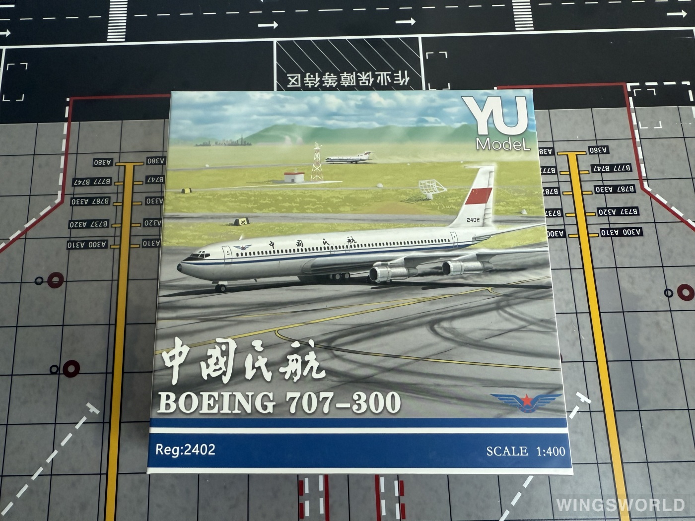 YU MODEL 1:400 YU37001 CAAC 中国民航 Boeing 707-300 2402
