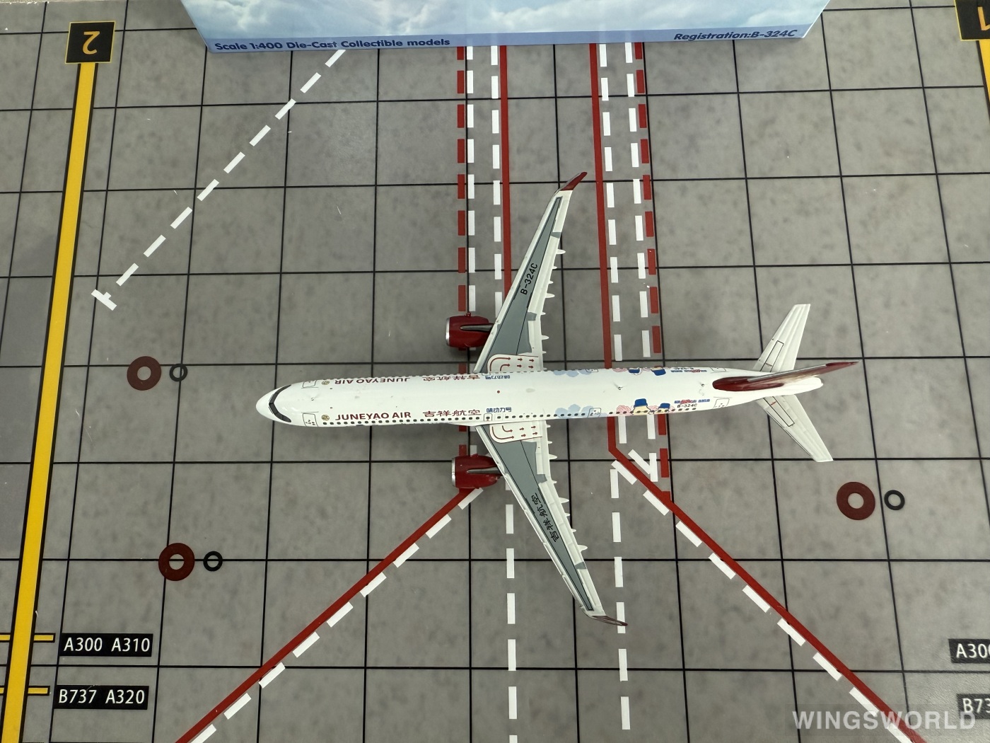 C Model 1:400 C0035 Juneyao Airlines 吉祥航空 Airbus A321neo B-324C