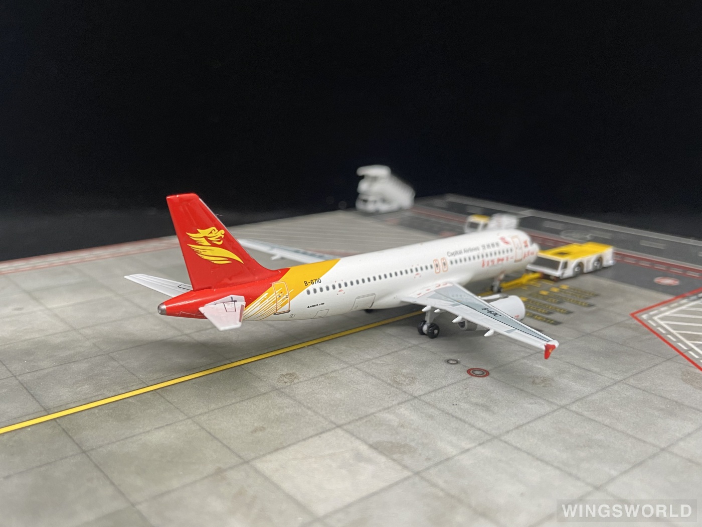 Pandamodel 1:400 PMB6710 Capital Airlines 首都航空 Airbus A320 B-6710
