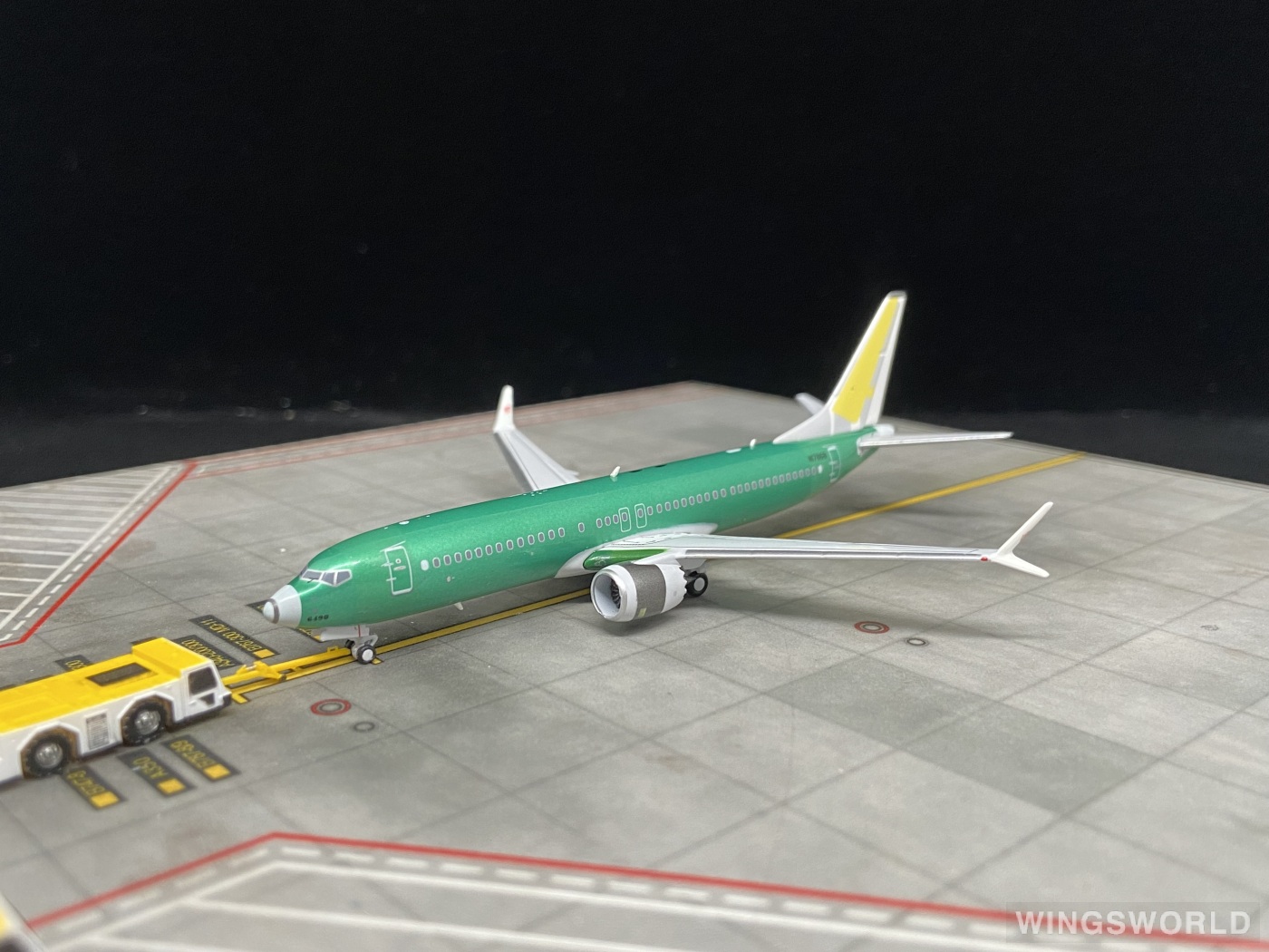 Pandamodel 1:400 PM-N1786B Air China 中国国际航空 Boeing 737 MAX 8 N1786B