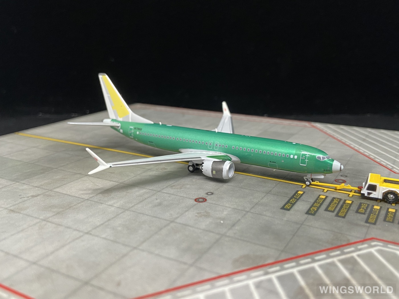 Pandamodel 1:400 PM-N1786B Air China 中国国际航空 Boeing 737 MAX 8 N1786B