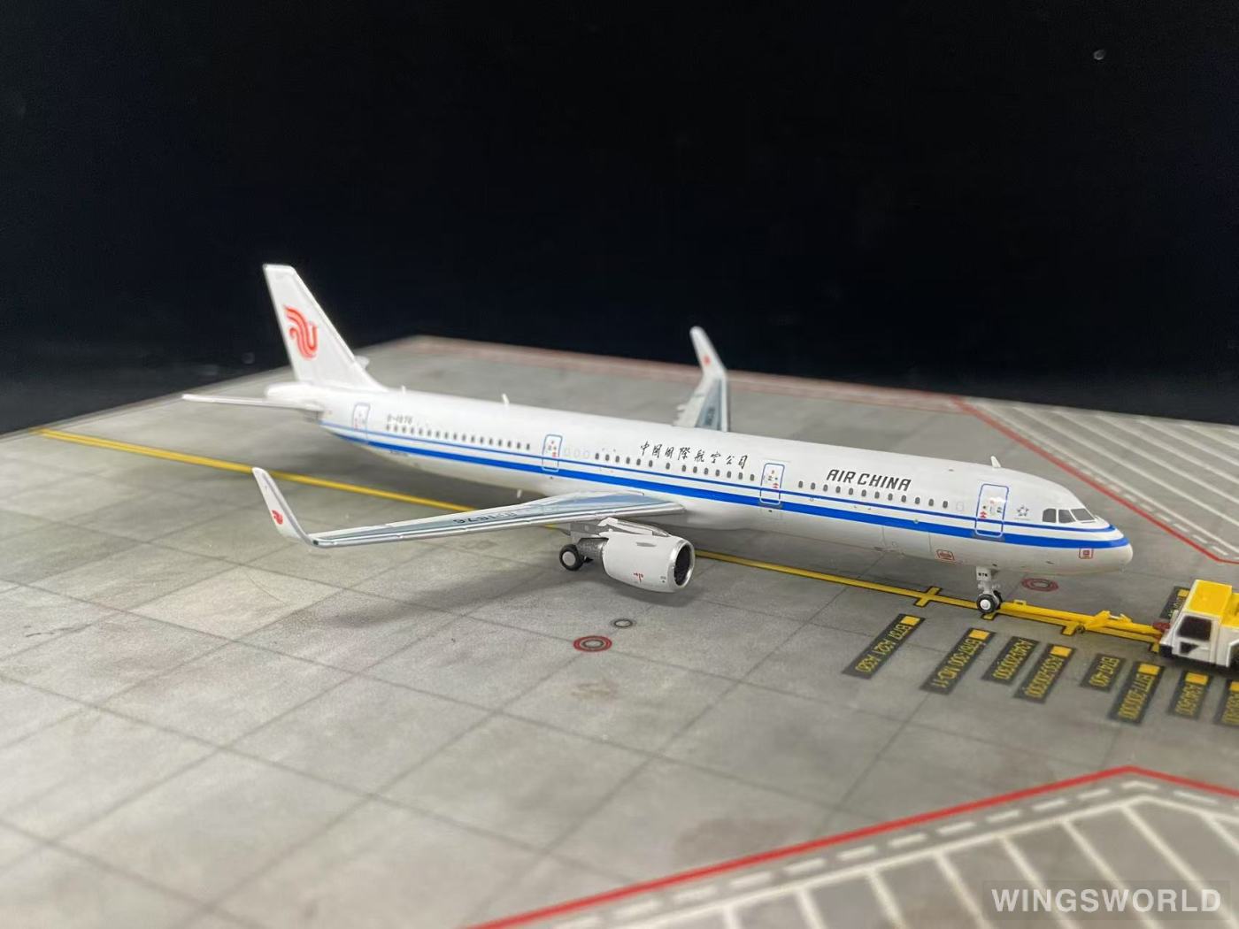 Creating Dreams Wings 1:400 CW24012 Air China 中国国际航空 Airbus A321 B-1876
