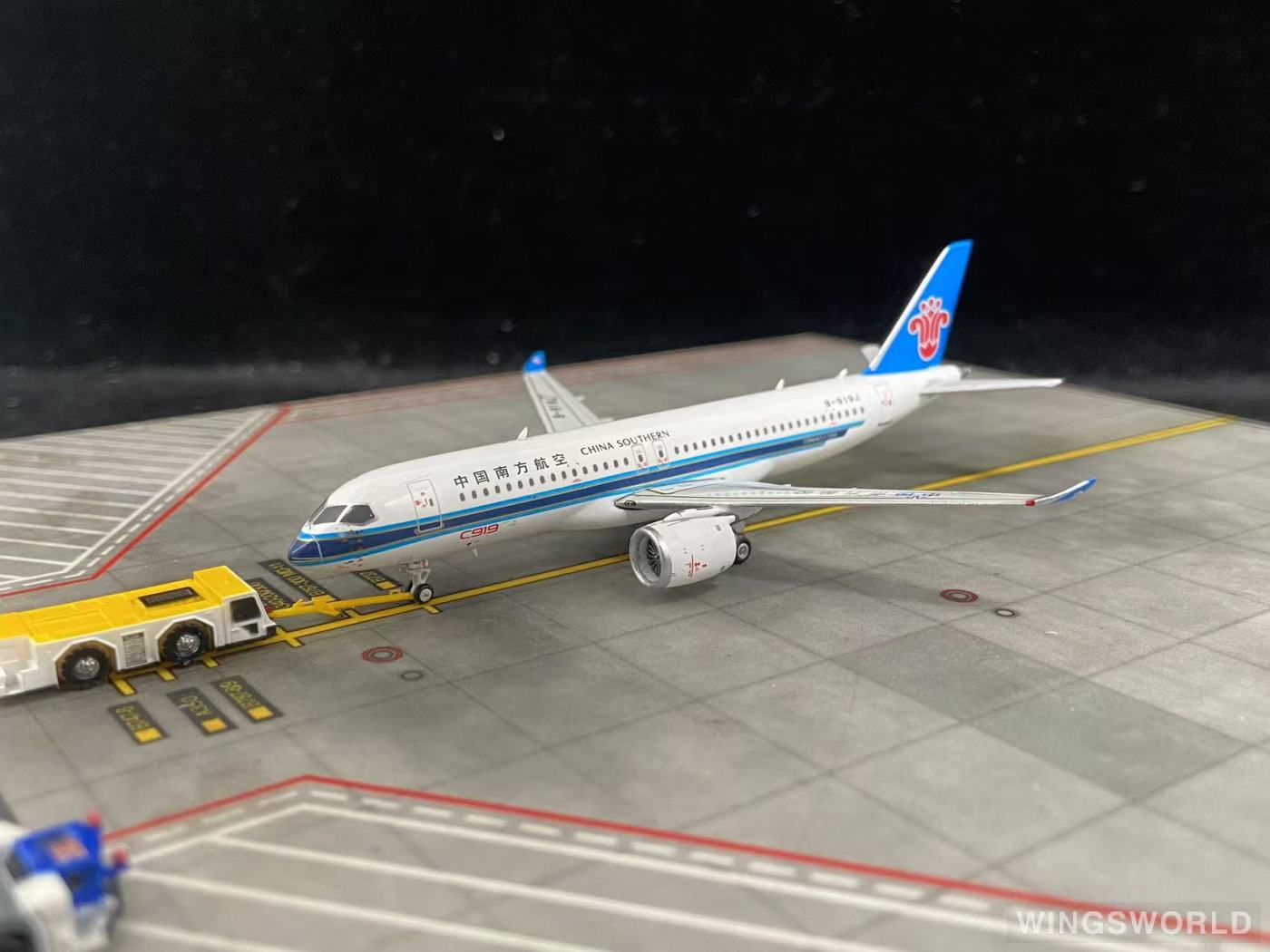 Phoenix 1:400 PH11935 China Southern 中国南方航空 Comac C919 B-919J