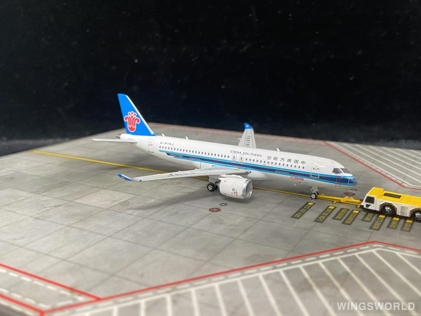 Phoenix 1:400 PH11935 China Southern 中国南方航空 Comac C919 B-919J