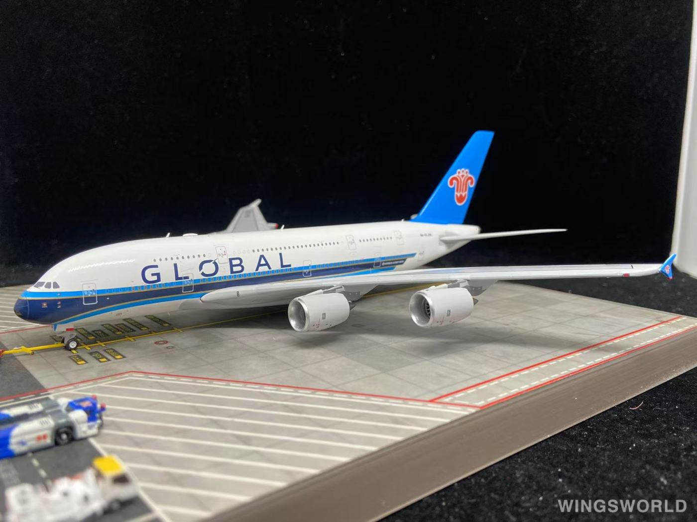 Apollo 1:400 A234005 Global Aviation Airbus A380-800 9H-GLOBL