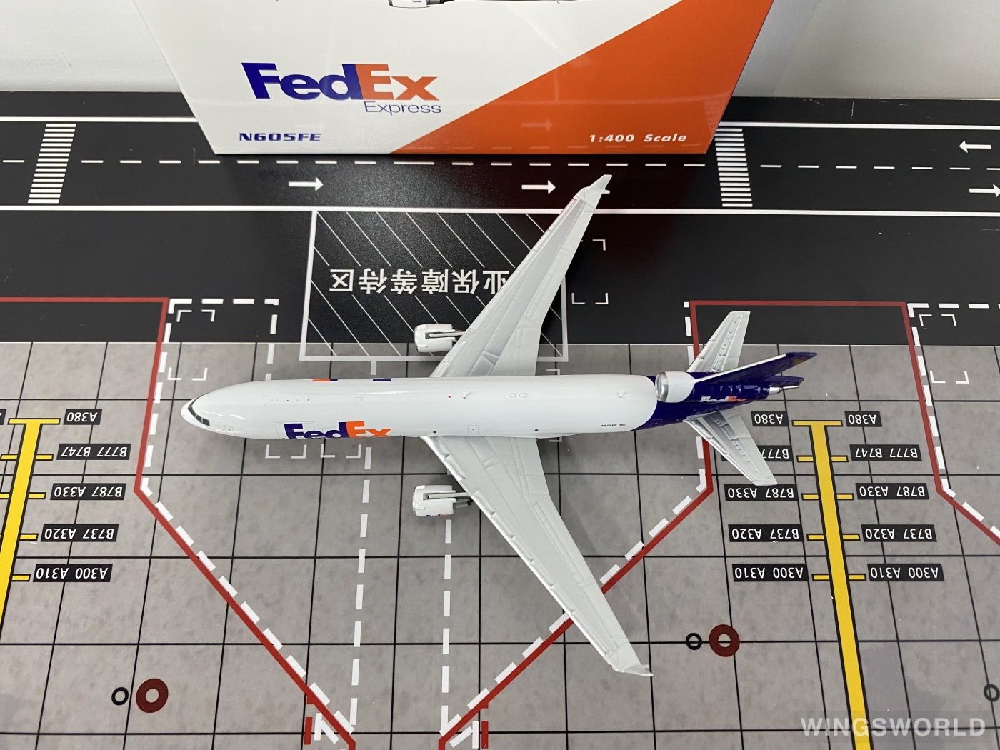 Phoenix 1:400 PH04611 FedEx 联邦快递 McDonnell Douglas MD-11 N605FE