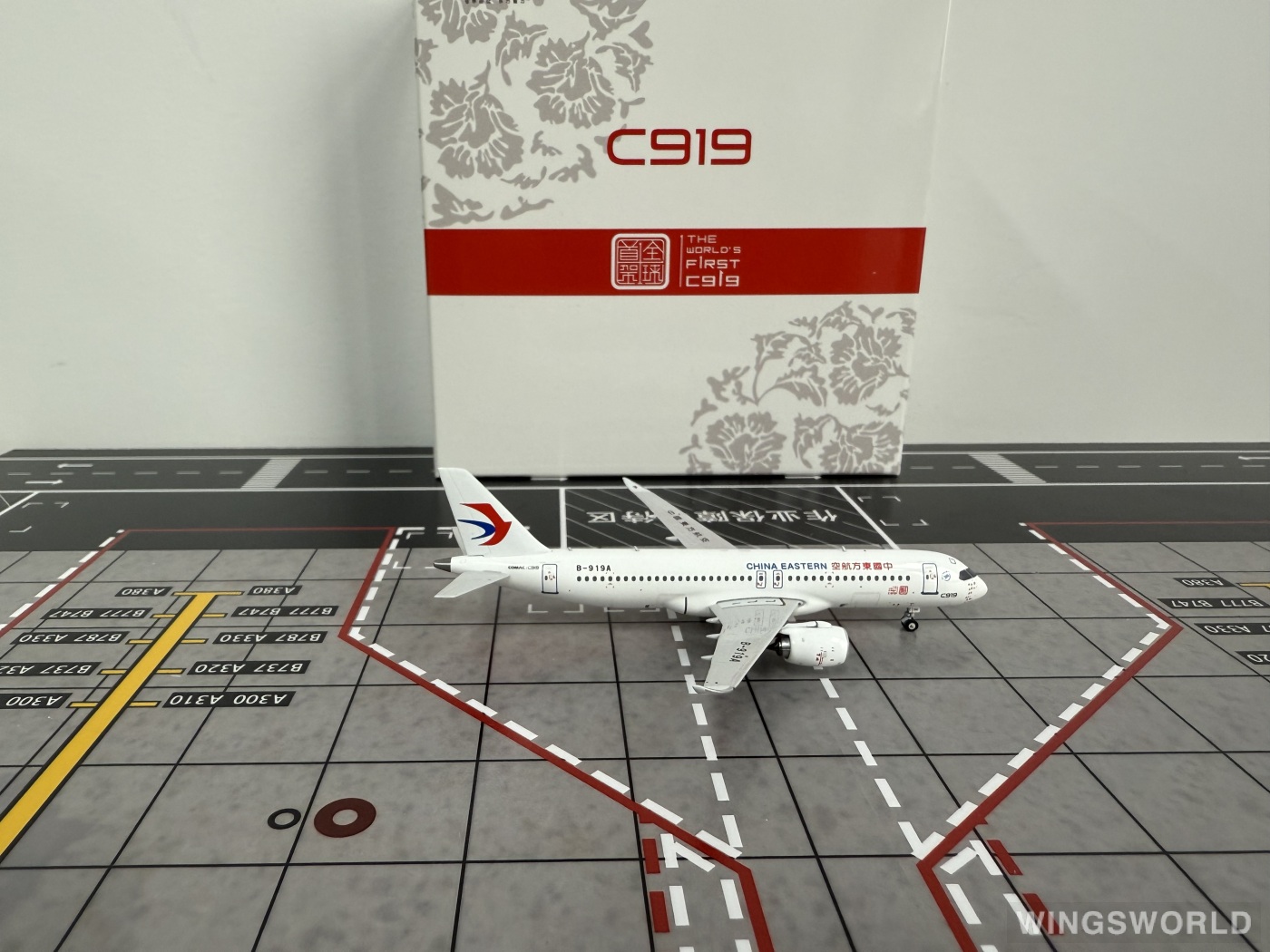 NGmodels 1:400 NG19022 China Eastern 中国东方航空 Comac C919 B-919A