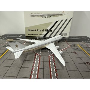Royal Brunei 文莱皇家航空 Boeing 747-8i V8-BKH  PH11947 Phoenix 1:400