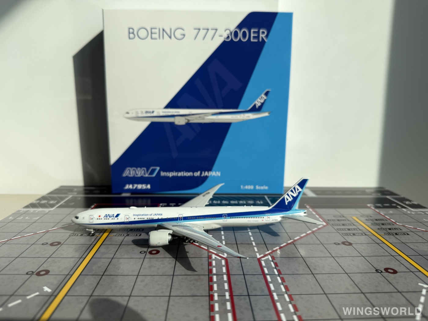 Phoenix ANA B777-300ER JA795A 全日空 1:400 Phoenix ANA B777-300ER JA795A 全日空 1:400 - メルカリ