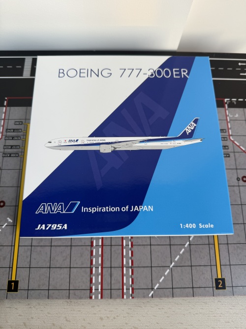 PH04621 ANA 全日空Boeing 777-300ER JA795A Phoenix 1:400