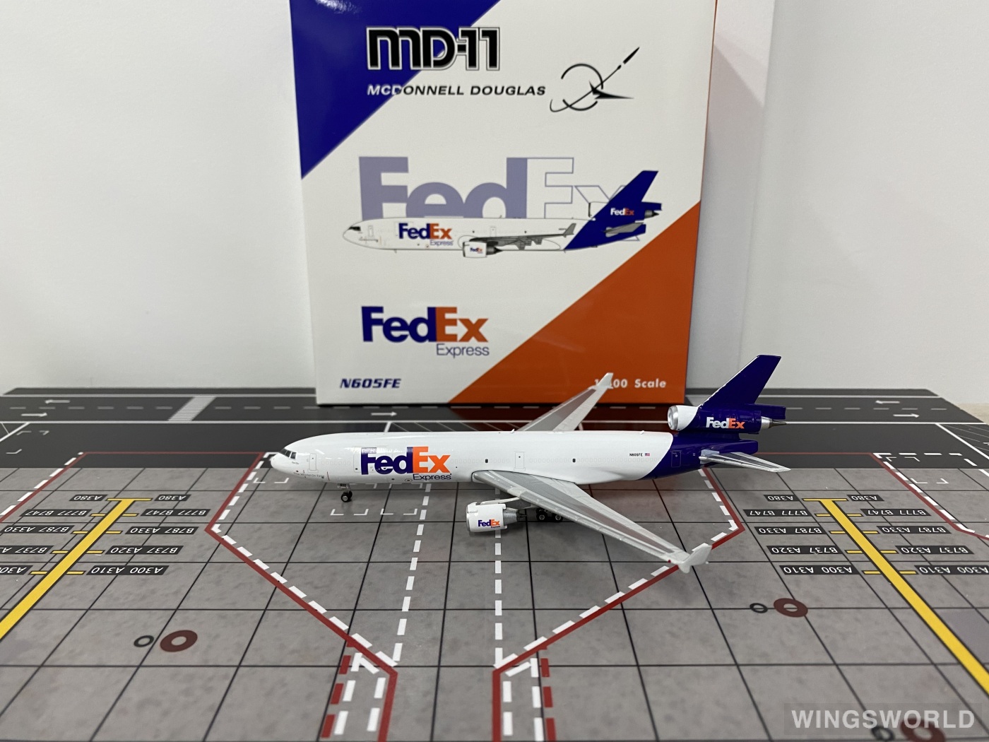 Phoenix 1:400 PH04611 FedEx 联邦快递 McDonnell Douglas MD-11 N605FE