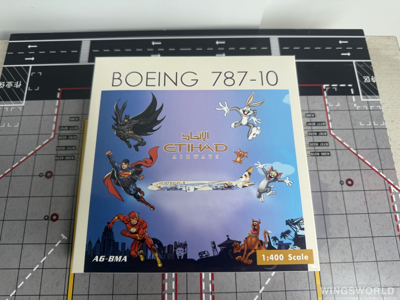 Phoenix 1:400 PH04608 Etihad Airways 阿提哈德航空 Boeing 787-10 A6-BMA