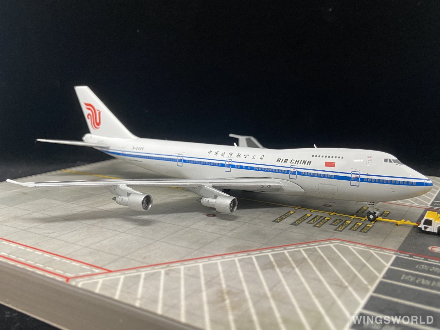 Undefined Collectibles 1:400 UC4B2446 Air China 中国国际航空 Boeing 747-200 B-2446