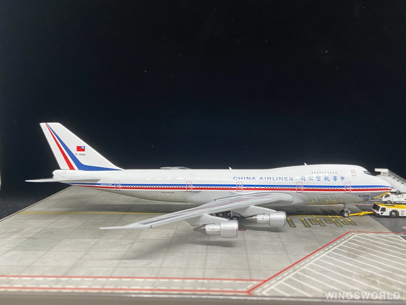 Phoenix 1:400 PH11968 China Airlines 中华航空 Boeing 747-200 B-1886