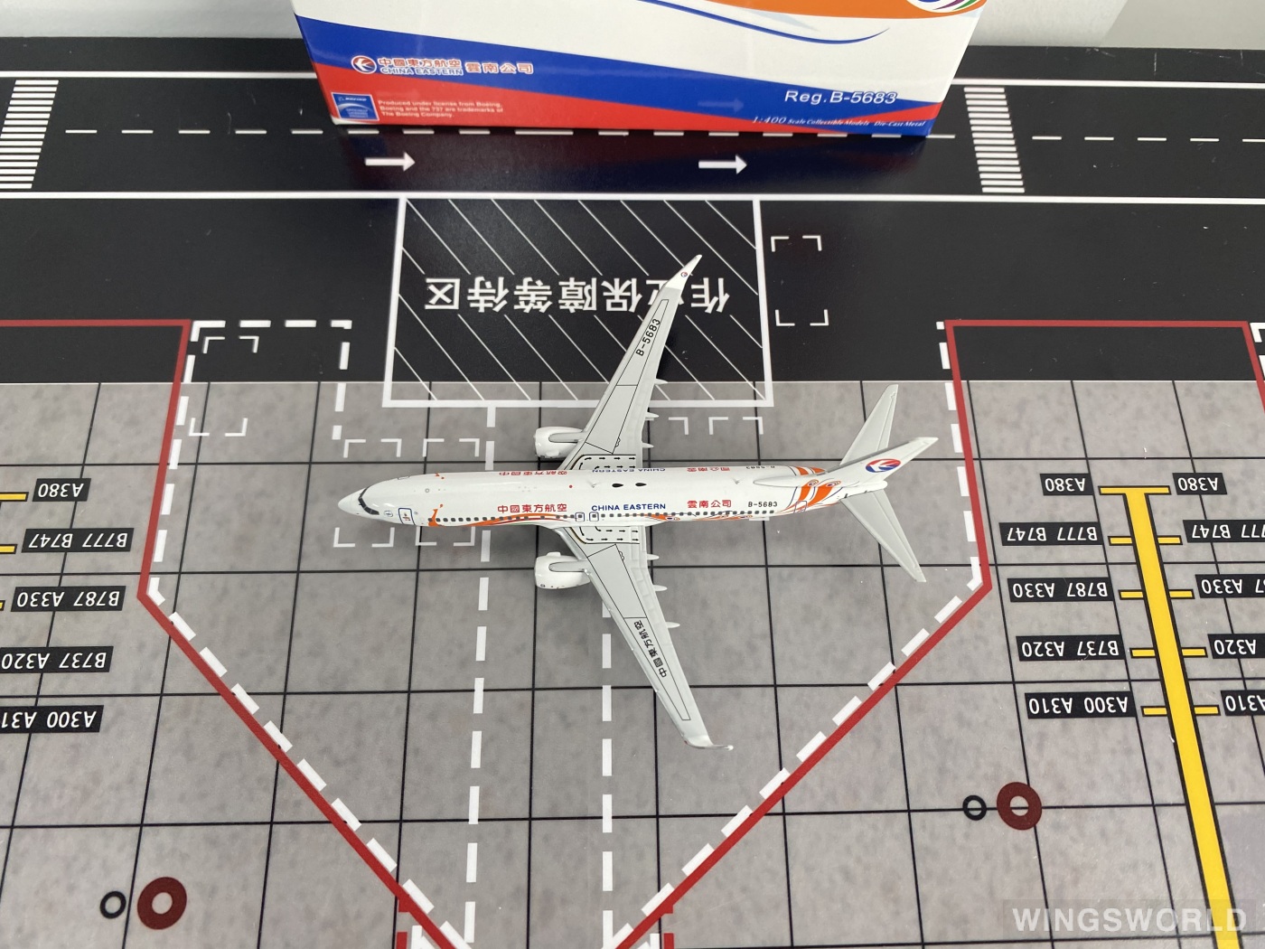 NGmodels 1:400 NG58231 China Eastern 中国东方航空 Boeing 737-800 B-5683