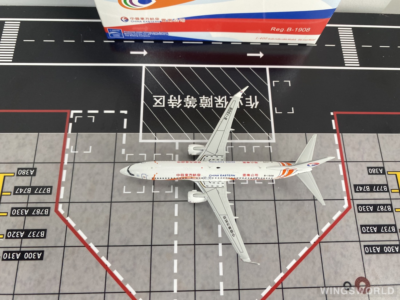 NGmodels 1:400 NG58232 China Eastern 中国东方航空 Boeing 737-800 B-1908