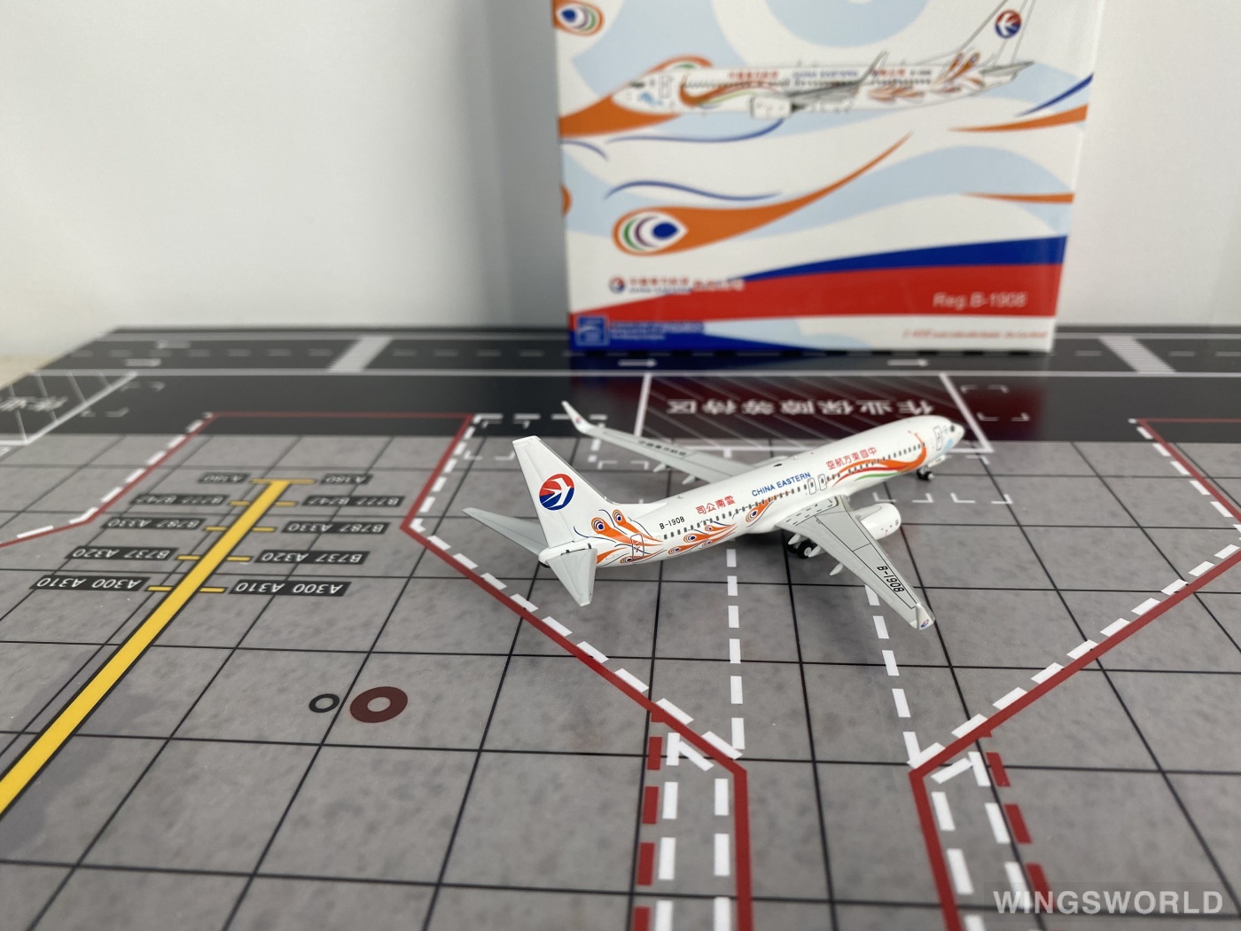 NGmodels 1:400 NG58232 China Eastern 中国东方航空 Boeing 737-800 B-1908