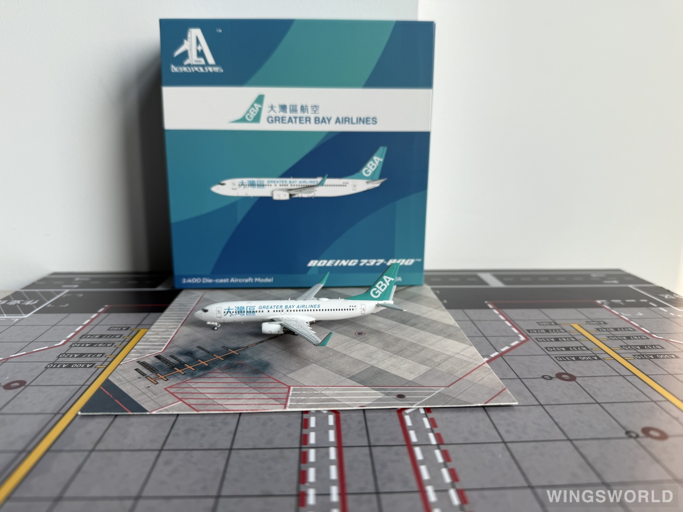AeroPolaris 1:400 HA7380006 Greater Bay Airlines 大湾区航空 Boeing 737-800 B-KJA