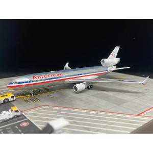 American Airlines 美国航空 McDonnell Douglas MD-11 N1761R  PM62425 Pandamodel 1:400