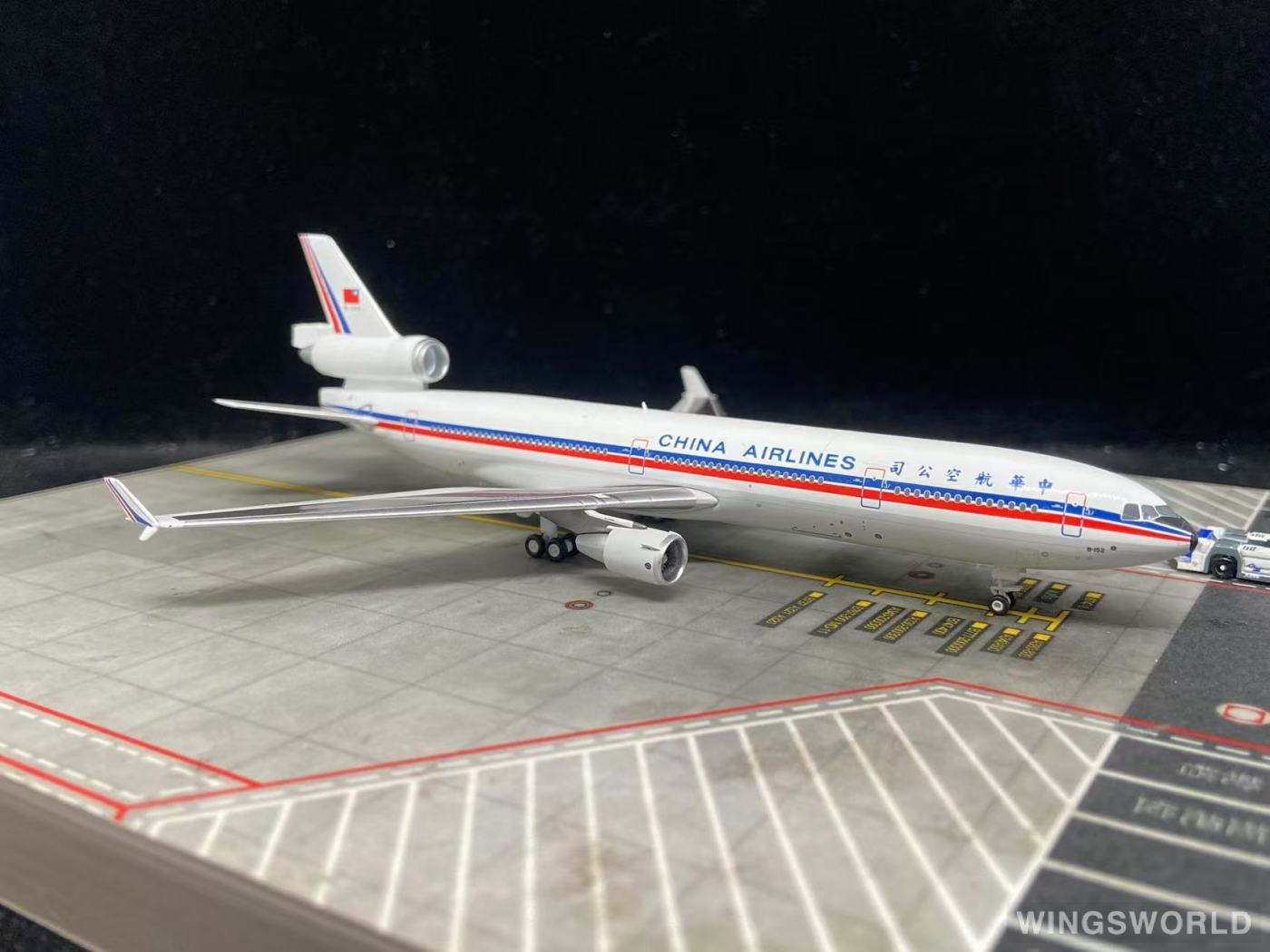 C Model 1:400 C0033 China Airlines 中华航空 McDonnell Douglas MD-11 B-152