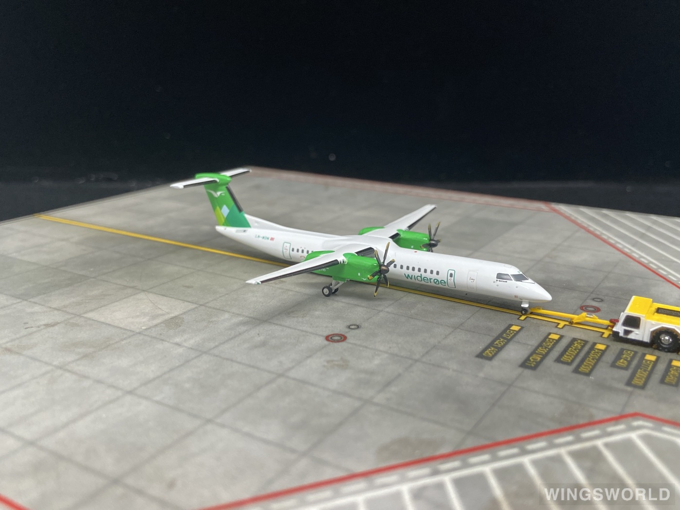 Geminijets 1:400 GJWIF2290 Wideroe 维德罗航空 Bombardier Dash 8-400 LN-WDM