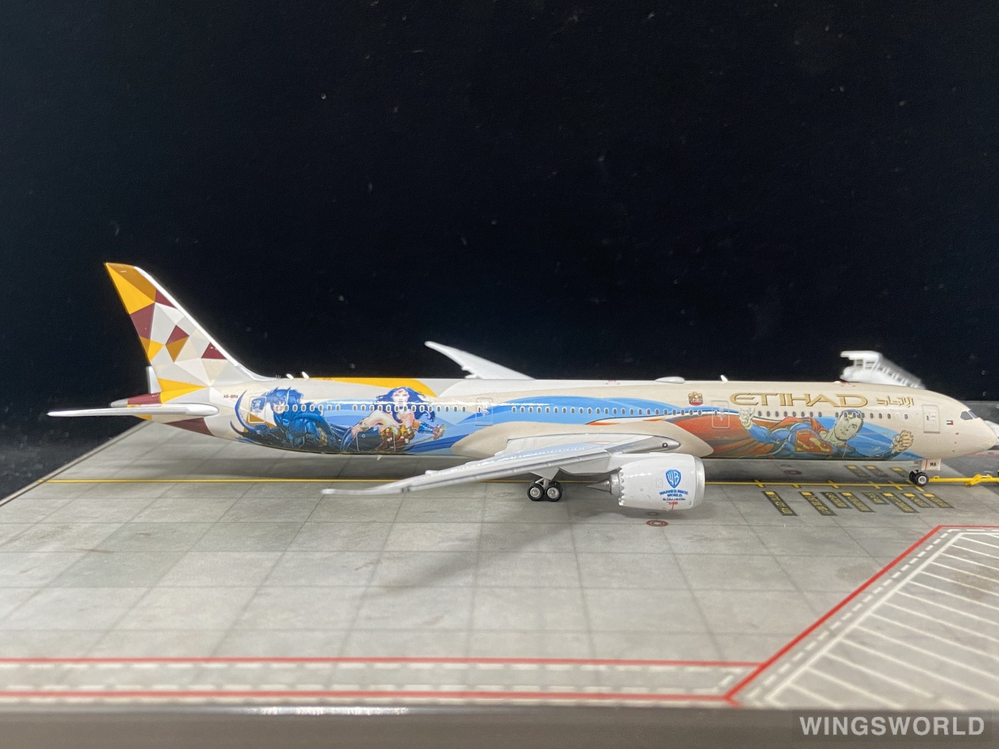 Phoenix 1:400 PH04608 Etihad Airways 阿提哈德航空 Boeing 787-10 A6-BMA