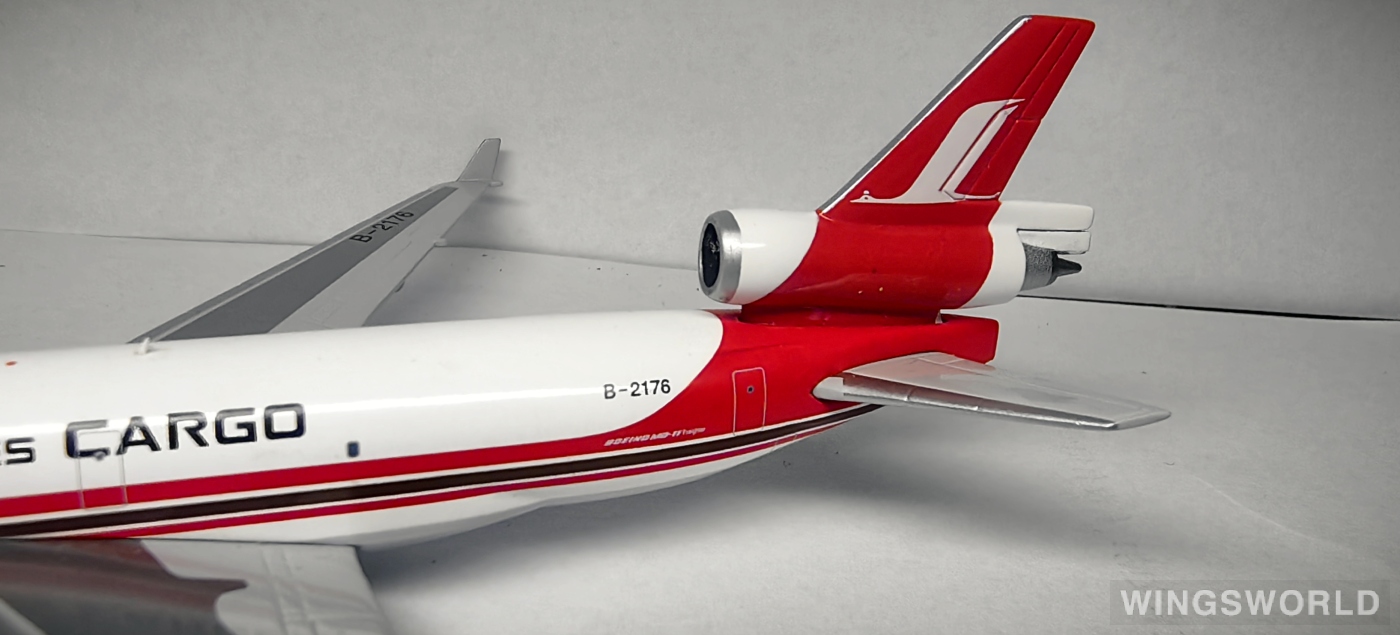 JC Wings 1:400 JCCSHSET Shanghai Airlines 上海航空 McDonnell Douglas MD-11 B-2176