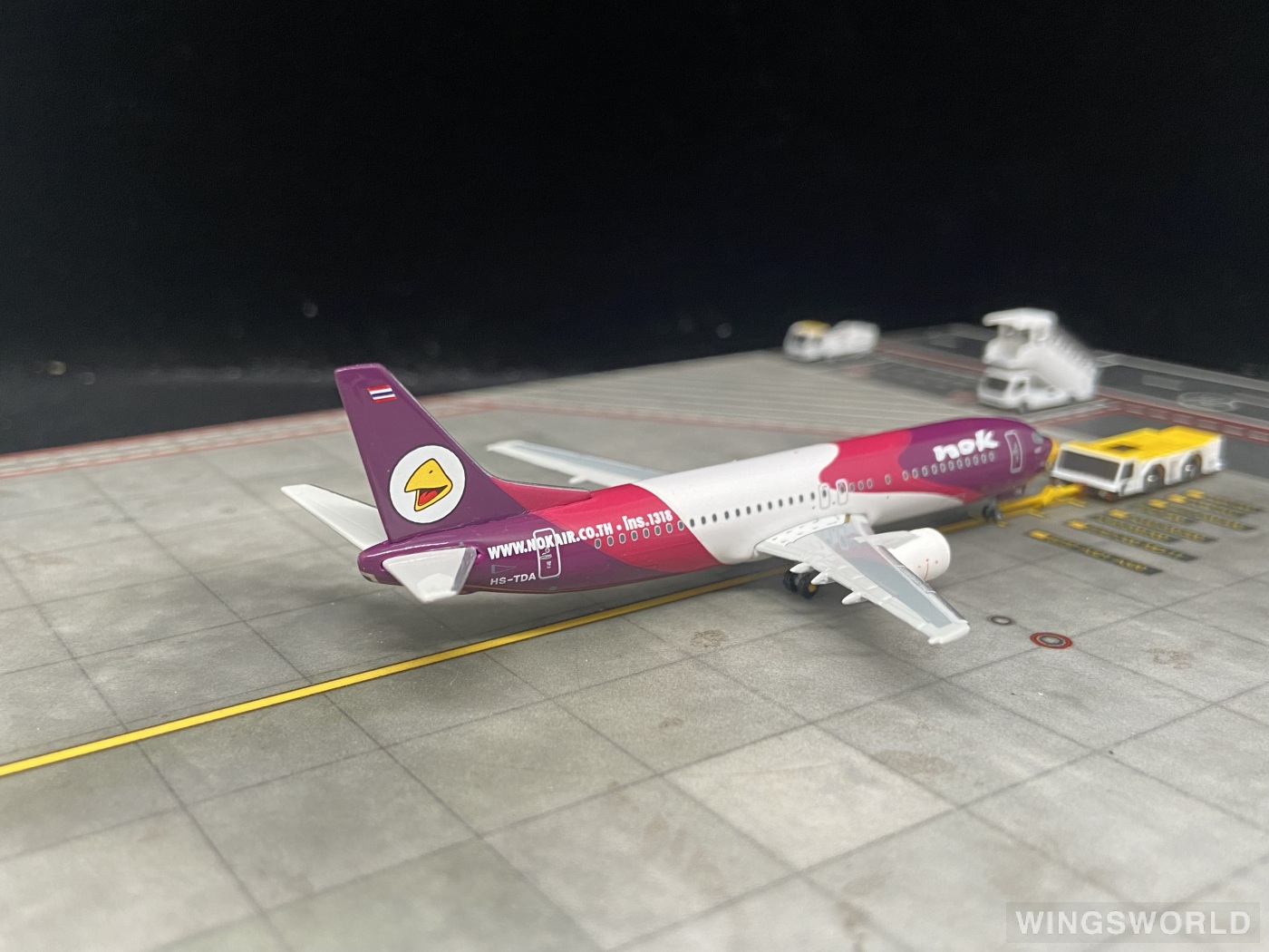 Phoenix 1:400 PH10061 Nok Air 皇雀航空 Boeing 737-400 HS-TDA