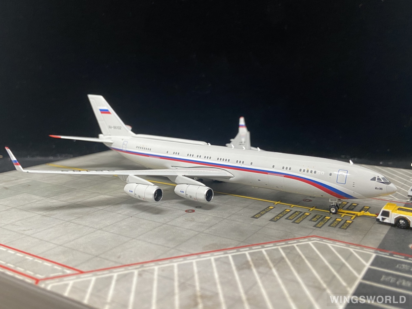 Phoenix 1:400 PH11994 Russian Air Force 俄罗斯空军 Ilyushin Il-96 RA-96102