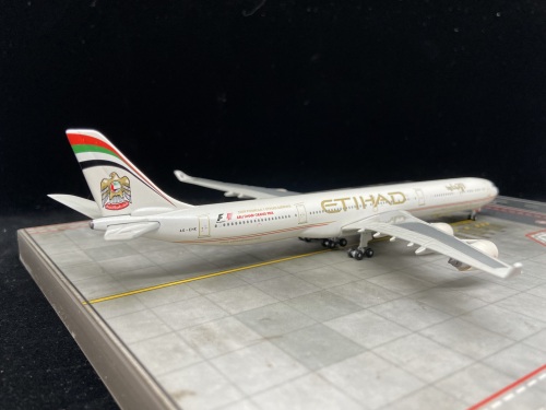 Phoenix 1:400 Airbus A340-600 Etihad Airways 阿提哈德航空