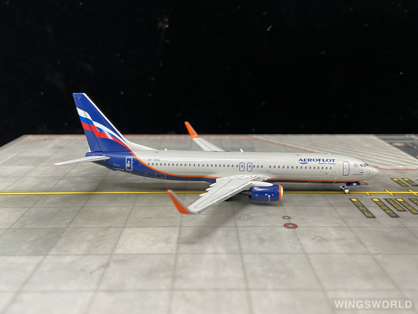 NGmodels 1:400 NG58019 Aeroflot 俄罗斯航空 Boeing 737-800 VP-BMO