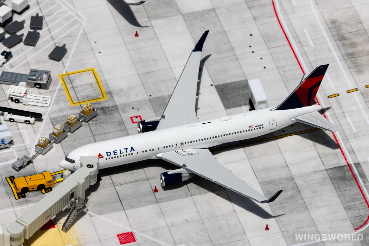 Pandamodel 1:400 PM62430 Delta Air Lines 达美航空 Boeing 767-300ER N176DZ