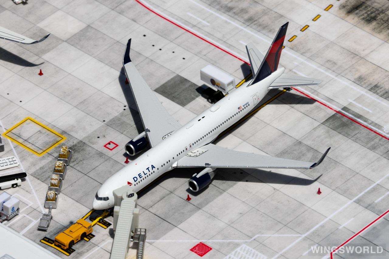 Pandamodel 1:400 PM62430 Delta Air Lines 达美航空 Boeing 767-300ER N176DZ
