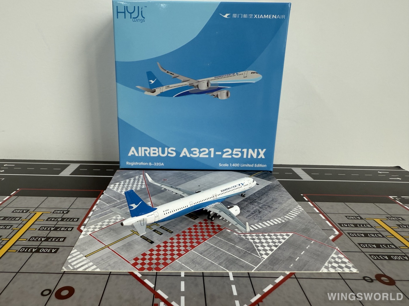 HYJLwings 1:400 HY2100095 XiamenAir 厦门航空 Airbus A321neo B-32GA