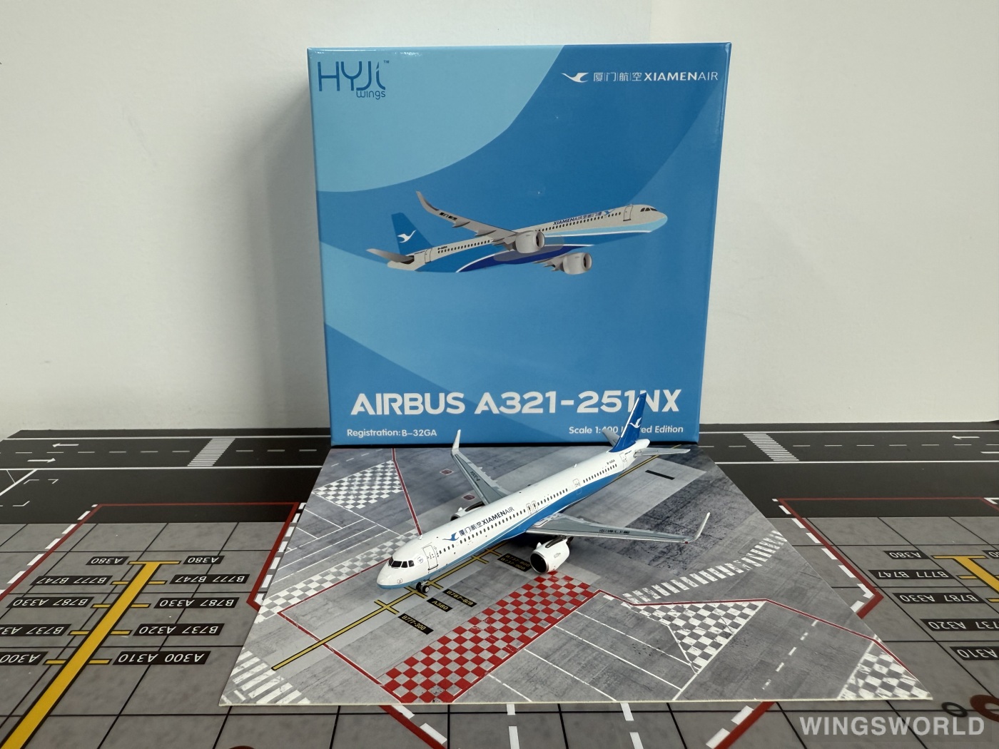 HYJLwings 1:400 HY2100095 XiamenAir 厦门航空 Airbus A321neo B-32GA