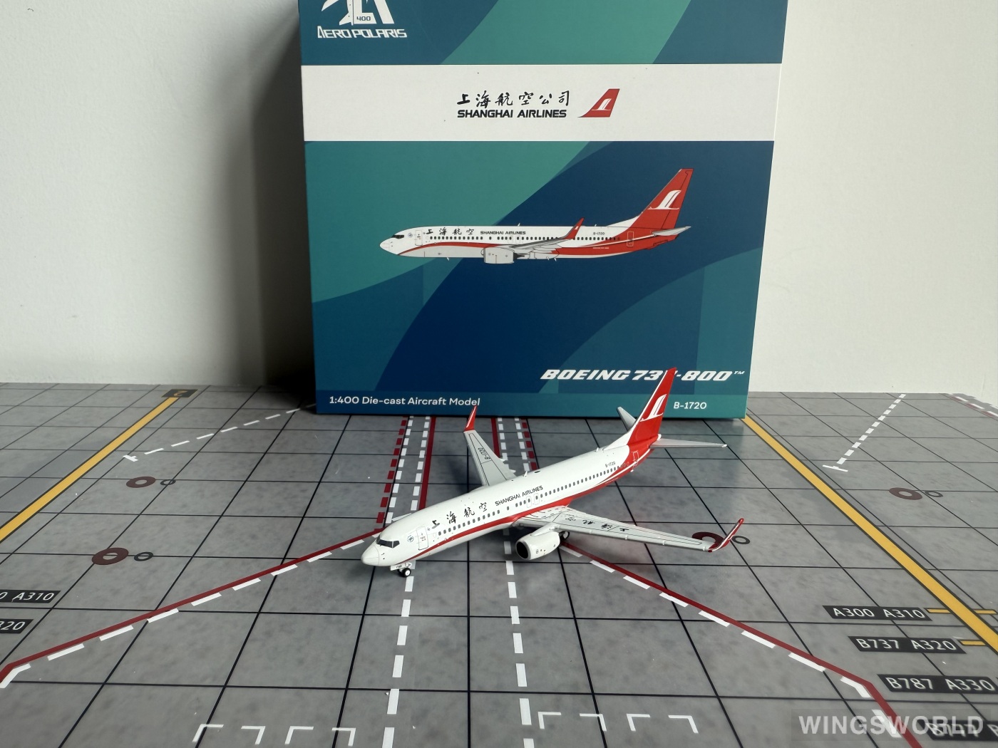 AeroPolaris 1:400 HA7380014 Shanghai Airlines 上海航空 Boeing 737-800 B-1720