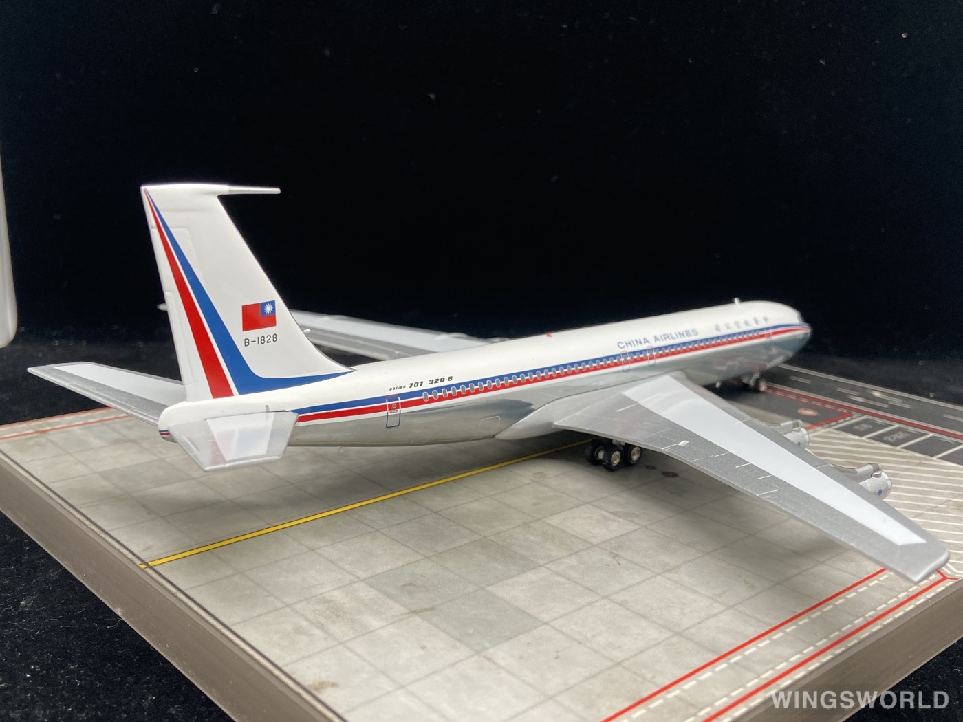 ALBATROS 1:200 Boeing 707-300 China Airlines 中华航空ALB2CI707 B