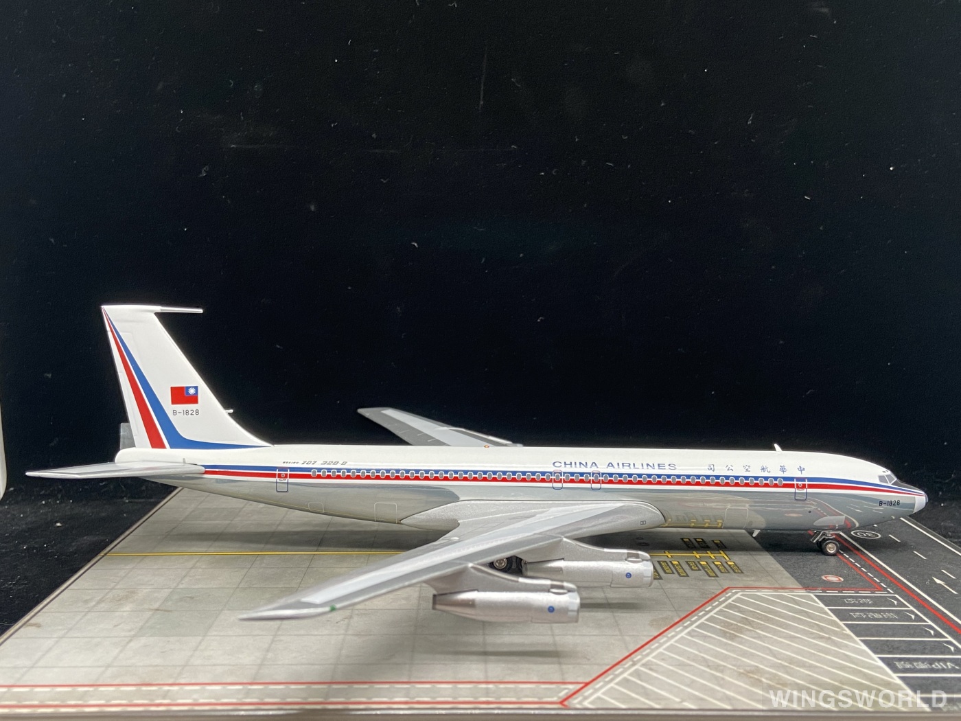ALBATROS 1:200 ALB2CI707 China Airlines 中华航空 Boeing 707-300 B-1828